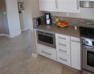 under cabinet microwave